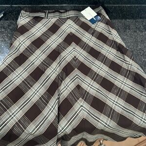 Jones wear studio flare skirt.